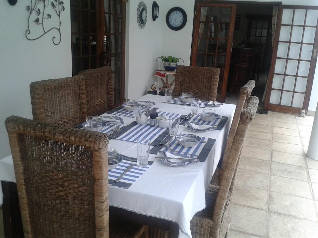 Joan'S Bed And Breakfast เดอร์บัน ภายนอก รูปภาพ